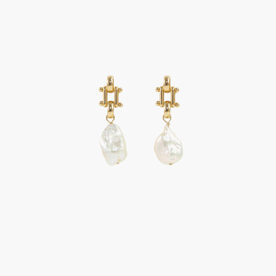 Baroque pearl small Earrings 